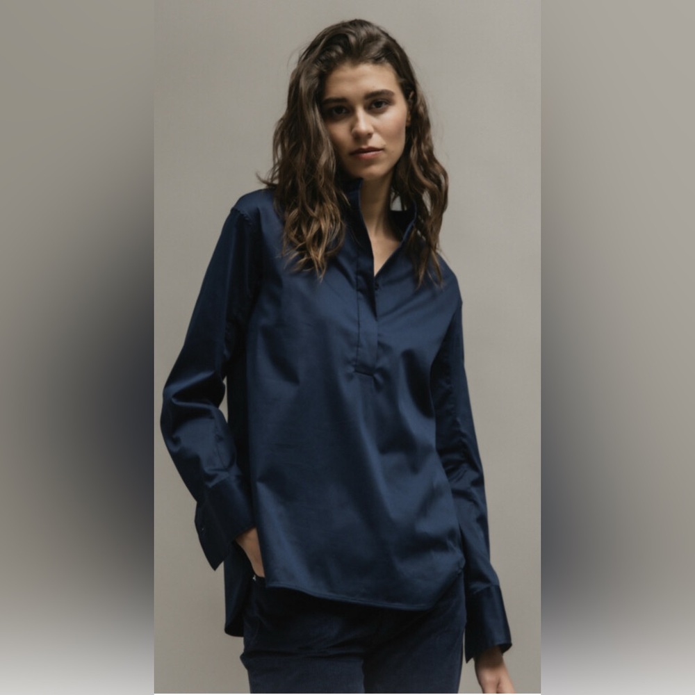 Lareida Nura Raw Edge Washable Silk Blouse in Navy Size 4